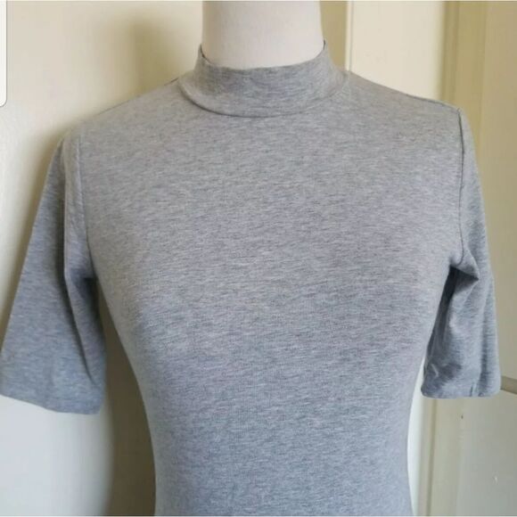 COPY - Banana Republic Factory Store Grey Short Slv Top - Picture 2 of 7